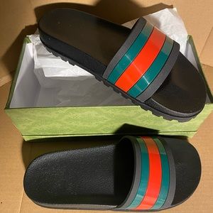 Gucci slides size 11